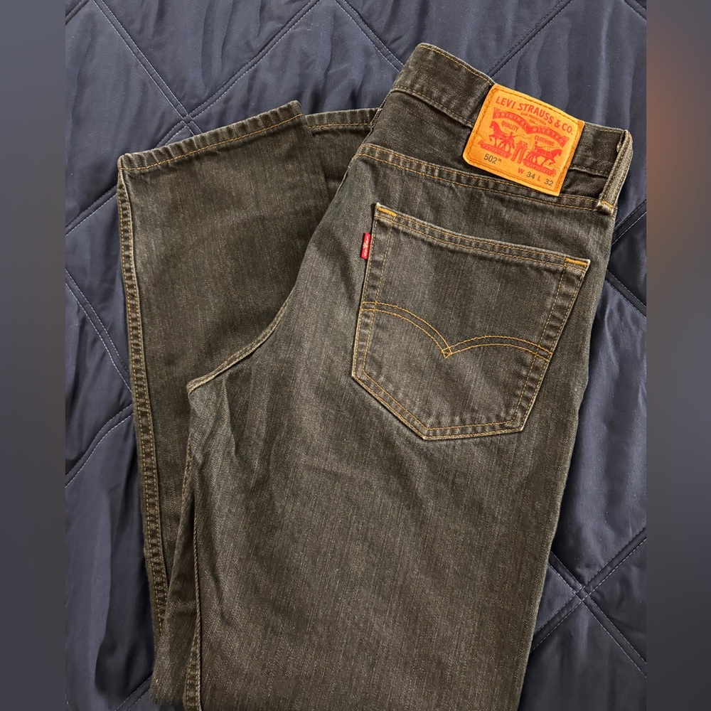 Levis 502 jeans